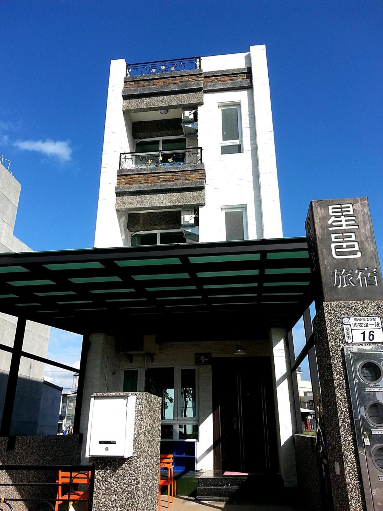 I Star Bed And Breakfast Taitung Екстериор снимка